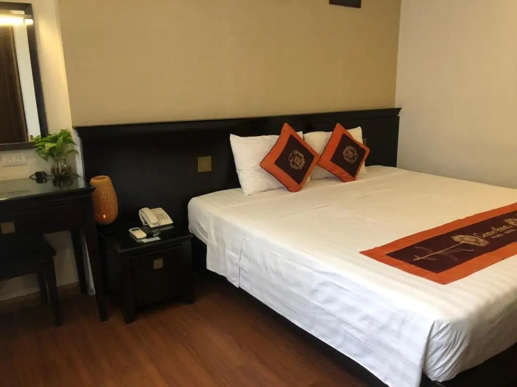 Deluxe Double room (full double bed)