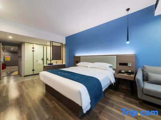 Premier room