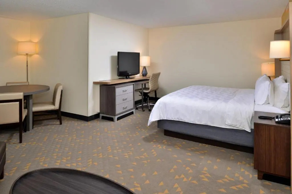 Holiday Inn Hotel & Suites Overland Park - Convention Center by IHG - Chambres