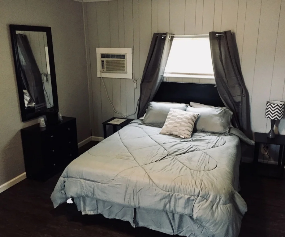 Comfort room