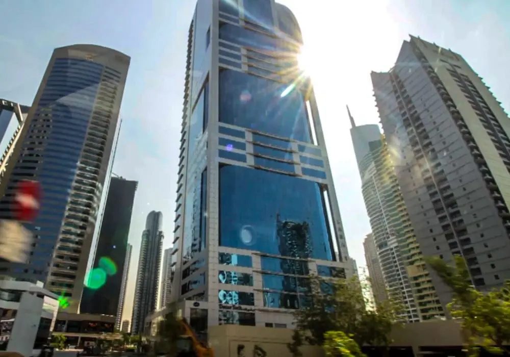 Yogi - Marina Marvel Luxurious 1BR Apt at Al Shera Tower