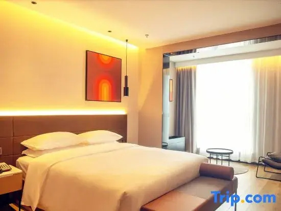 Executive Double room with balcony (full double bed)