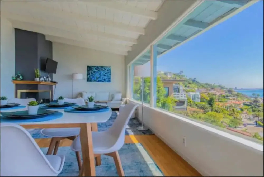 17878 Los Angeles - 4 Br Home
