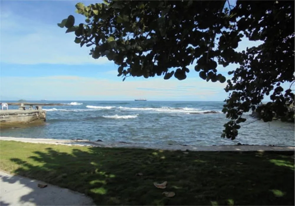 Beach & Waterfront