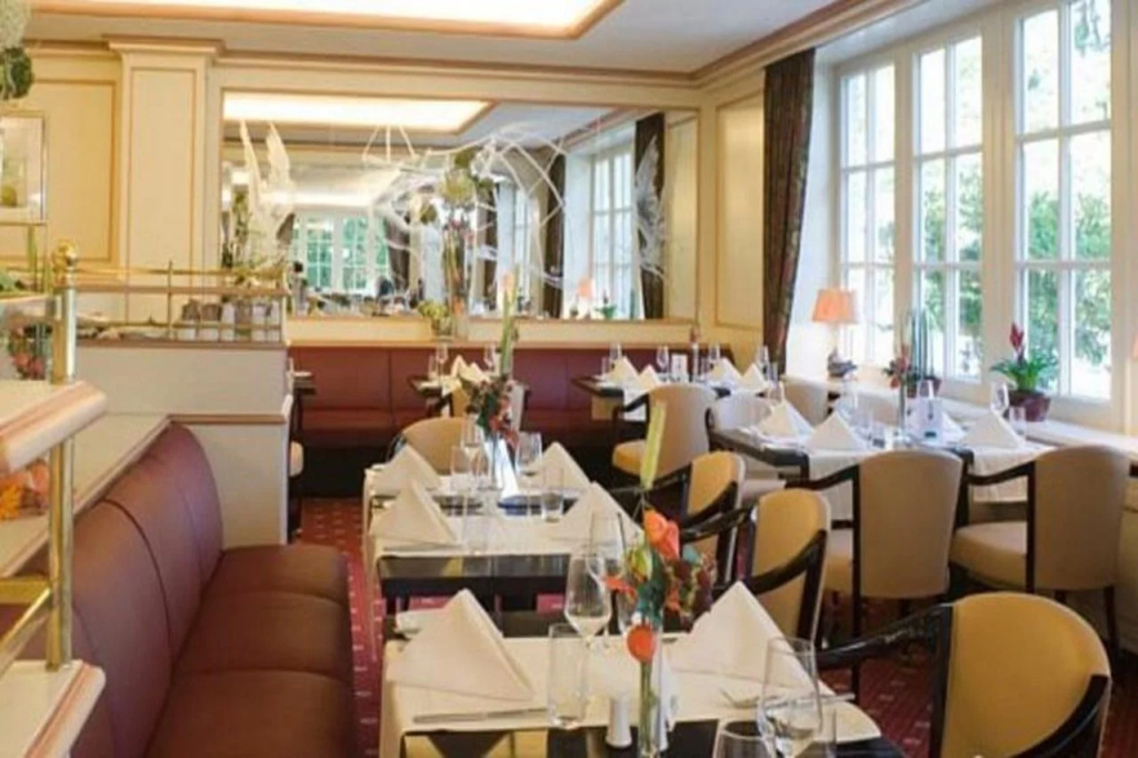 Courtyard by Marriott Hamburg Airport - Général