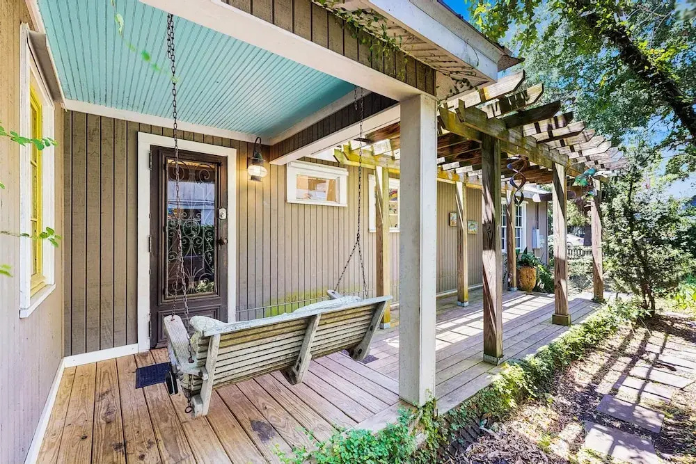 Dog-friendly Cottage by the Beach With Private Pool, Pool Spa, & Free Wifi