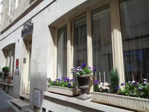 Hotel De Montaulbain