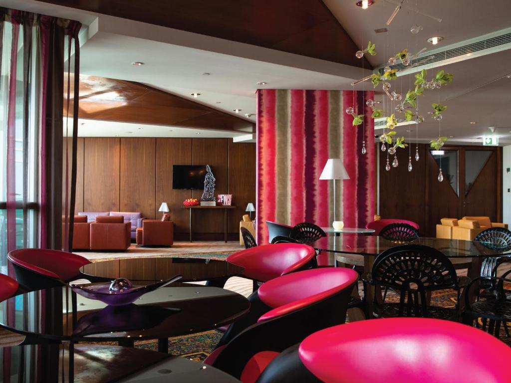 Jumeirah Creekside Hotel