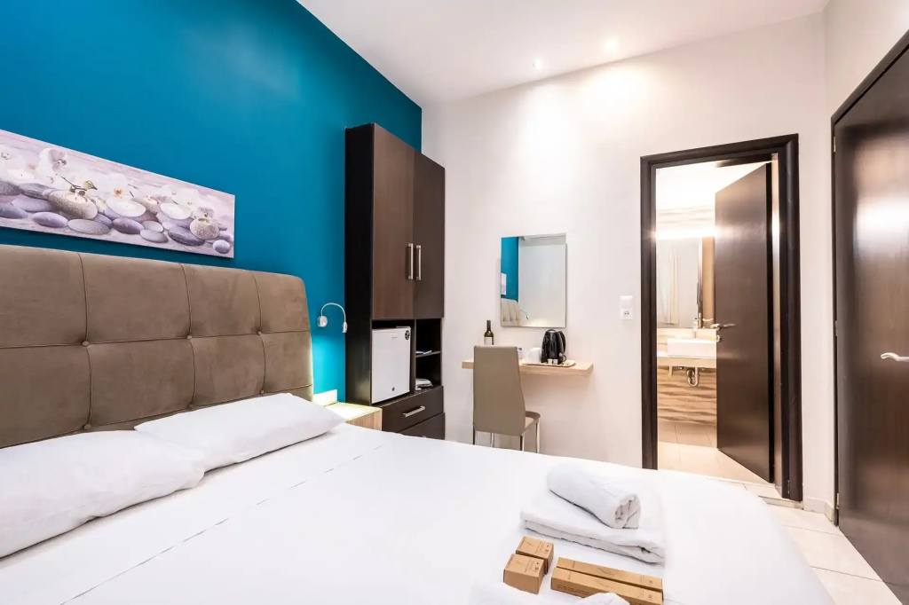 Economy room