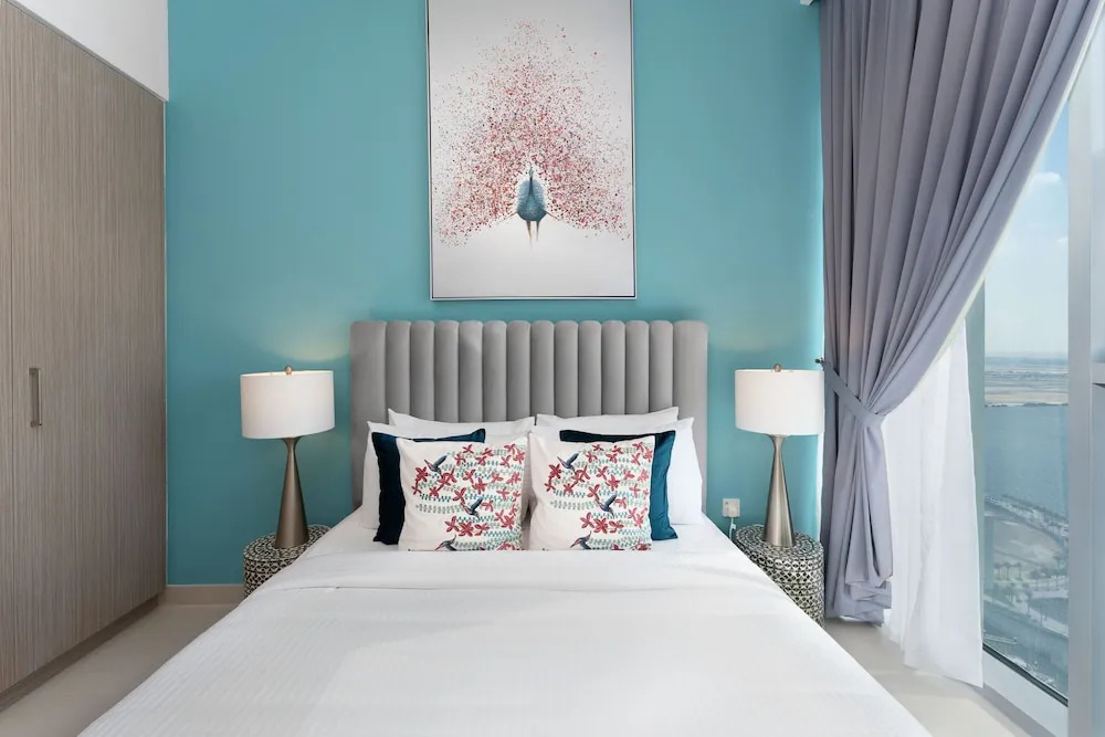 Maison Privee - Trendy Apt on the Creek with Superb Dubai Skyline Vw — фото