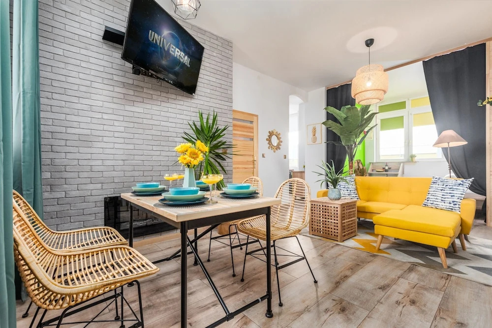 Studio Wspólna Warsaw by Renters