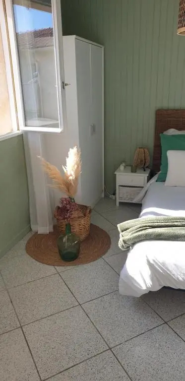 Studio indépendant dans maison individuelle