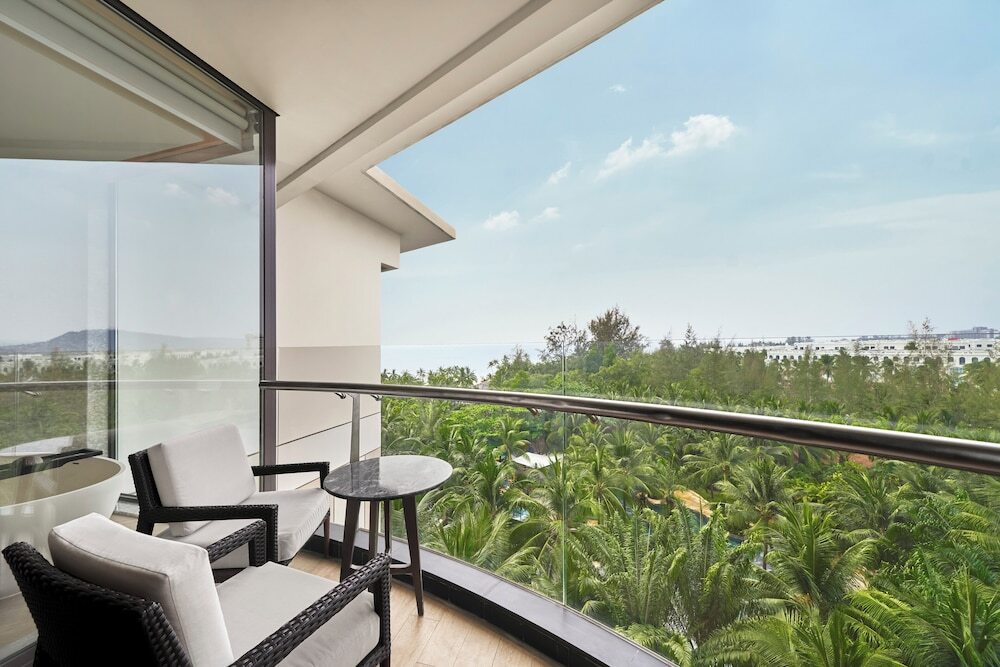 Intercontinental Phu Quoc Long Beach Resort