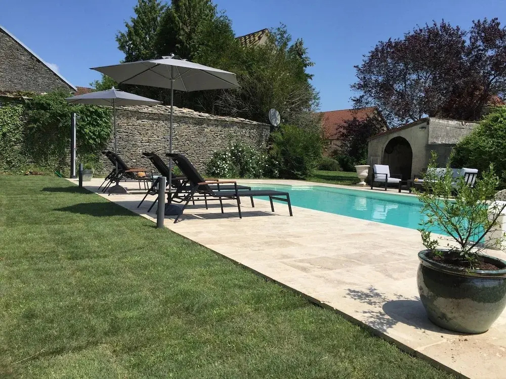 L' Hôte Antique