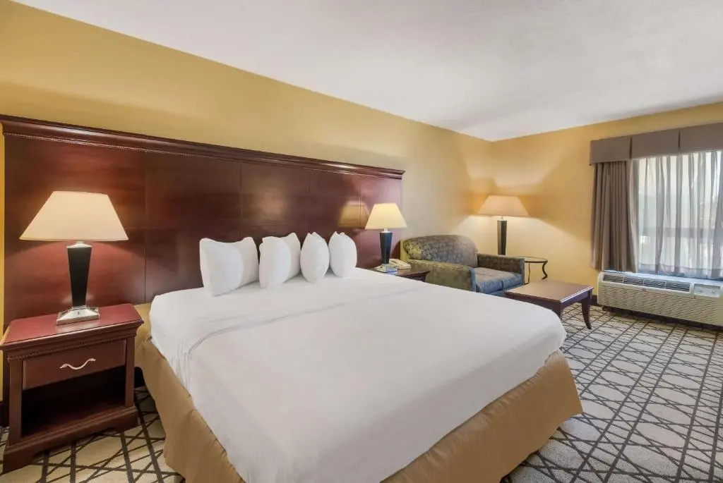 Best Western University Inn - Tap to explore photos