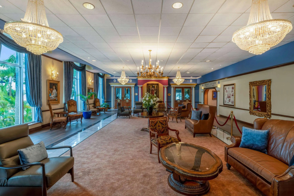 Lobby & Reception