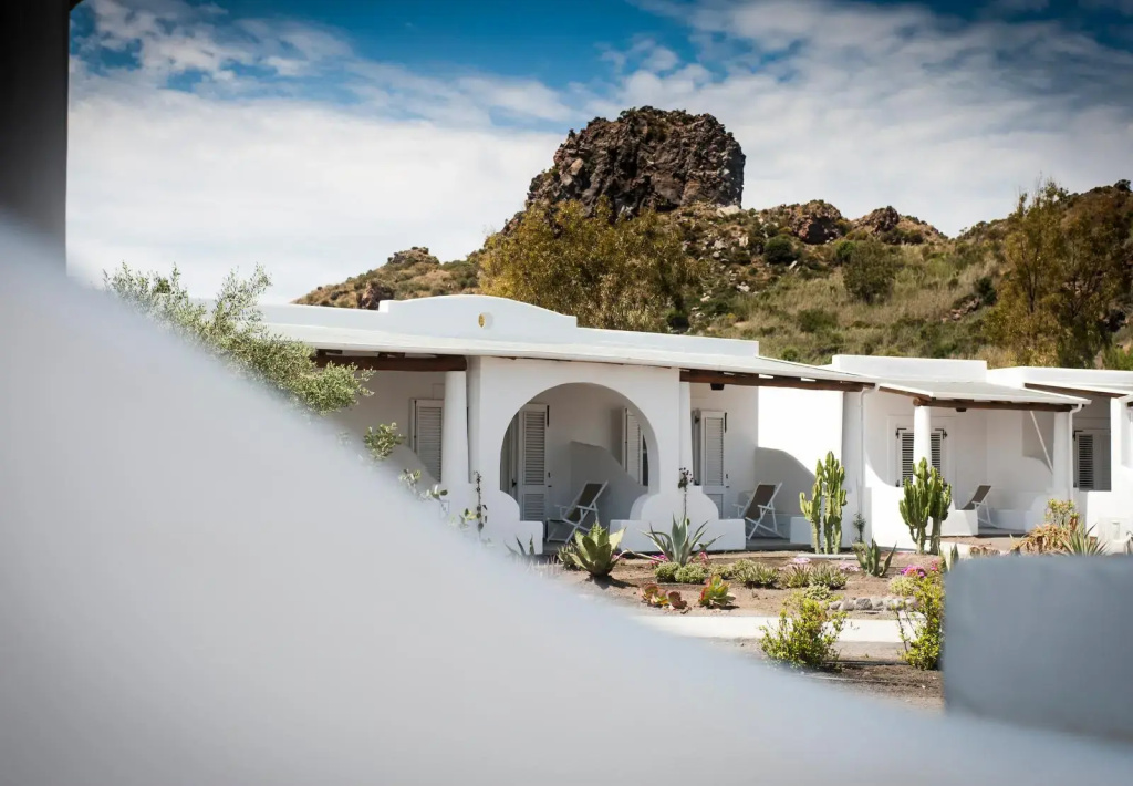 Mercure Vulcano Mari Del Sud Resort
