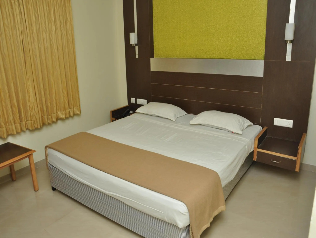 Premier room