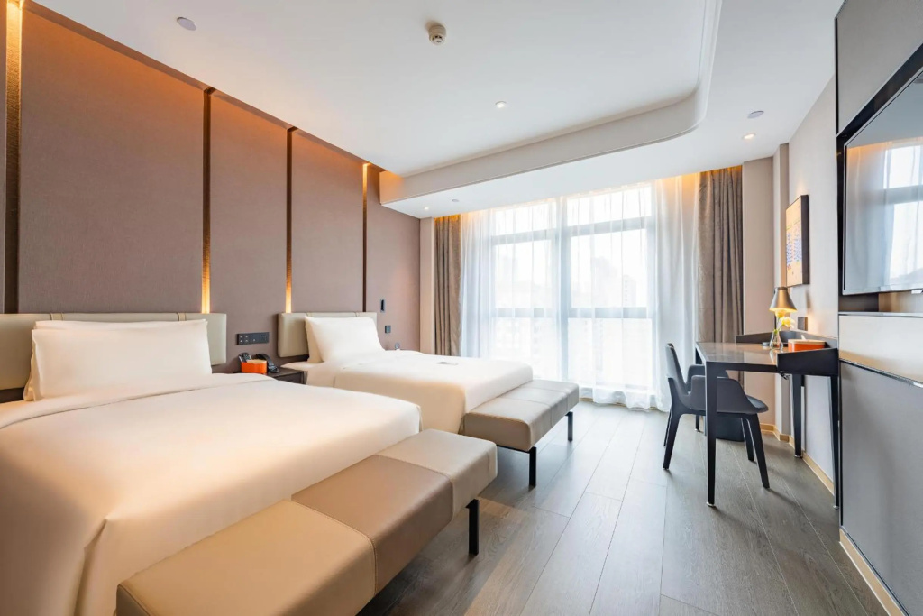 Wuxi Huishan Wanda Plaza Zhenghe Avenue Atour Hotel