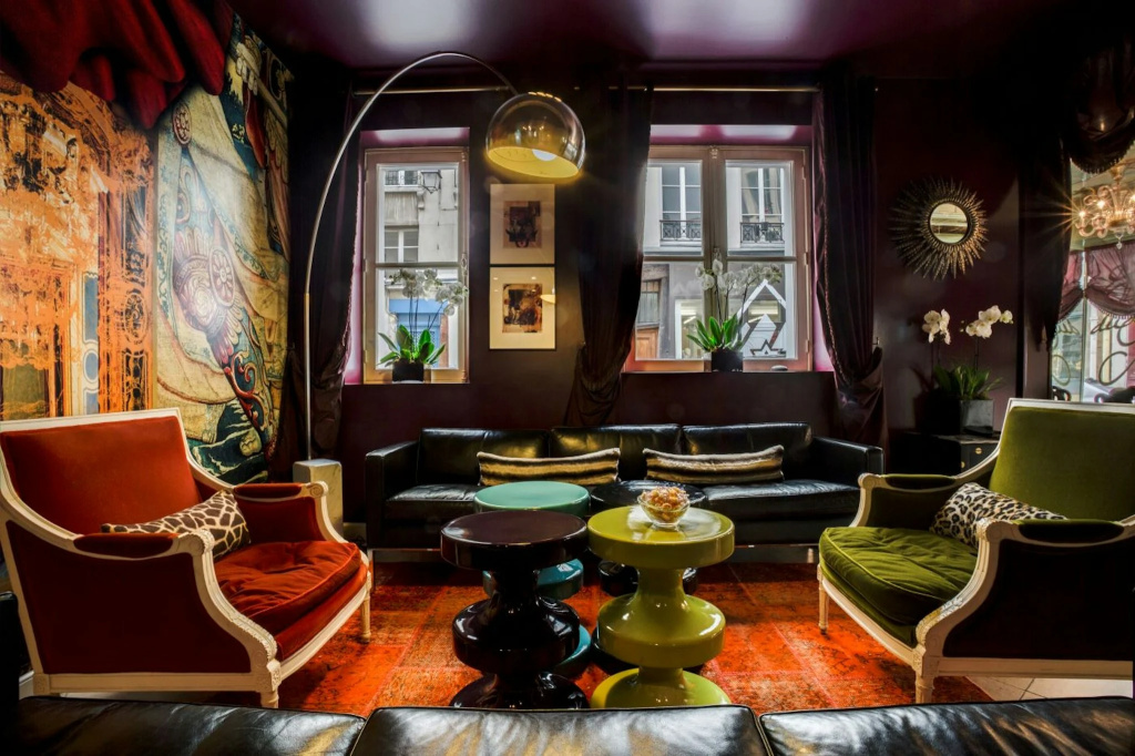 Hôtel du Petit Moulin, Haute Couture hotel by Lacroix — фото