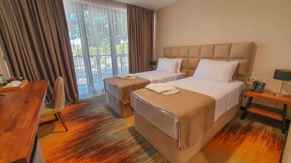 Standard Double room with balcony (twin beds)