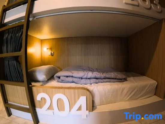 Bed in Dorm (female dorm)