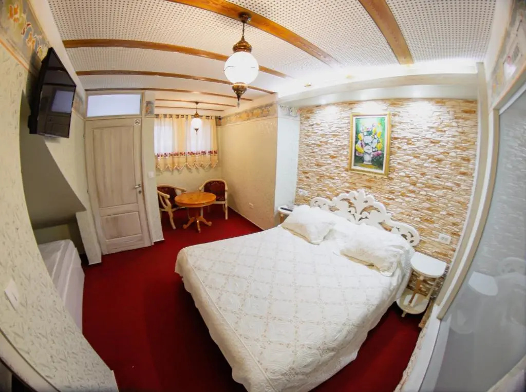 Comfort room