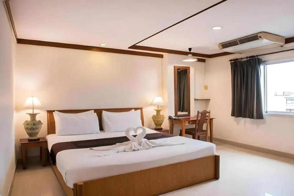 Отель Collection O Howard Square Boutique Hotel в Бангкоке