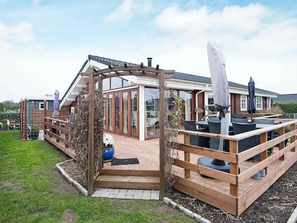 Scenic Holiday Home in Juelsminde Jutland With Garden - фото 24