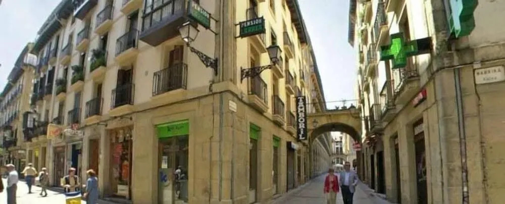 Pension Larrea