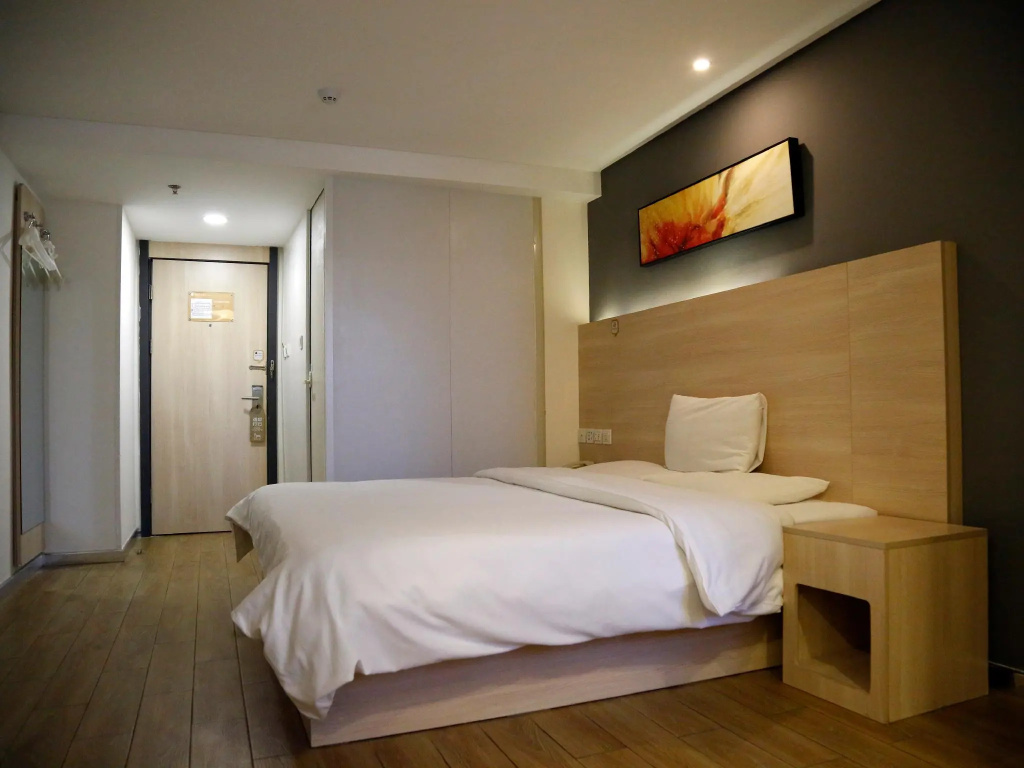 Superior Double room full double bed