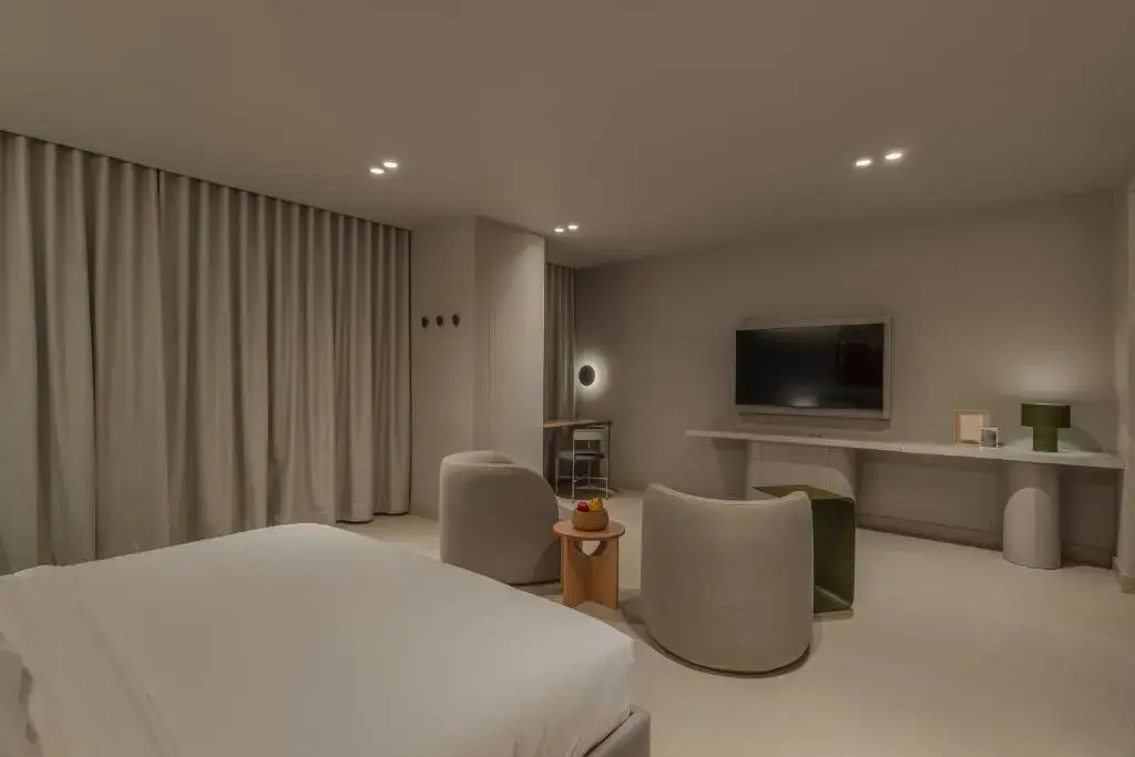 Standard Suite