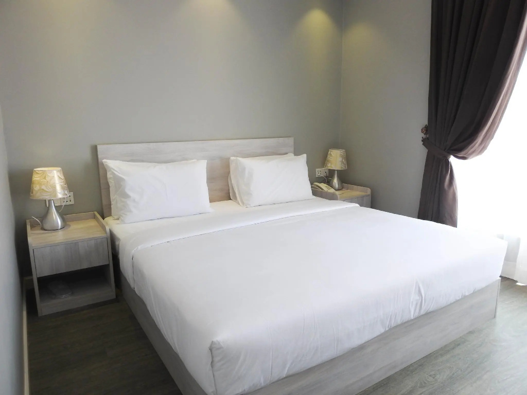 1 Bedroom Double Suite (full double bed)
