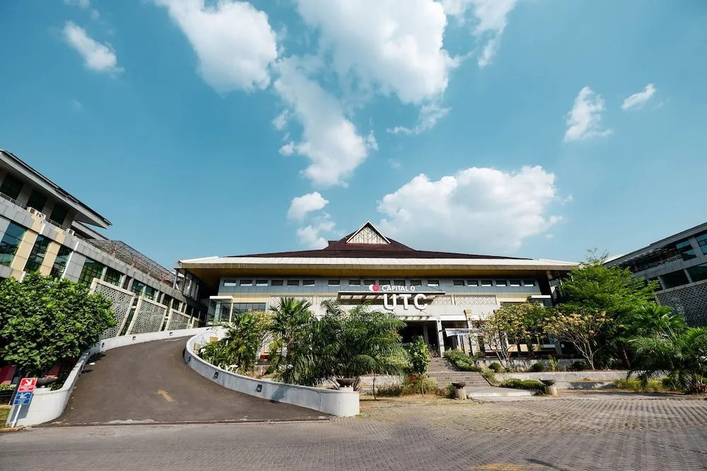 Capital O 1571 Utc Hotel Semarang