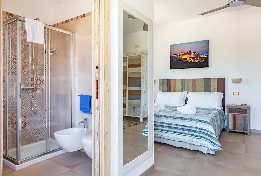 Standard Double room with garden view (full double bed)