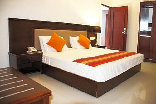 Sai Sea City Hotel