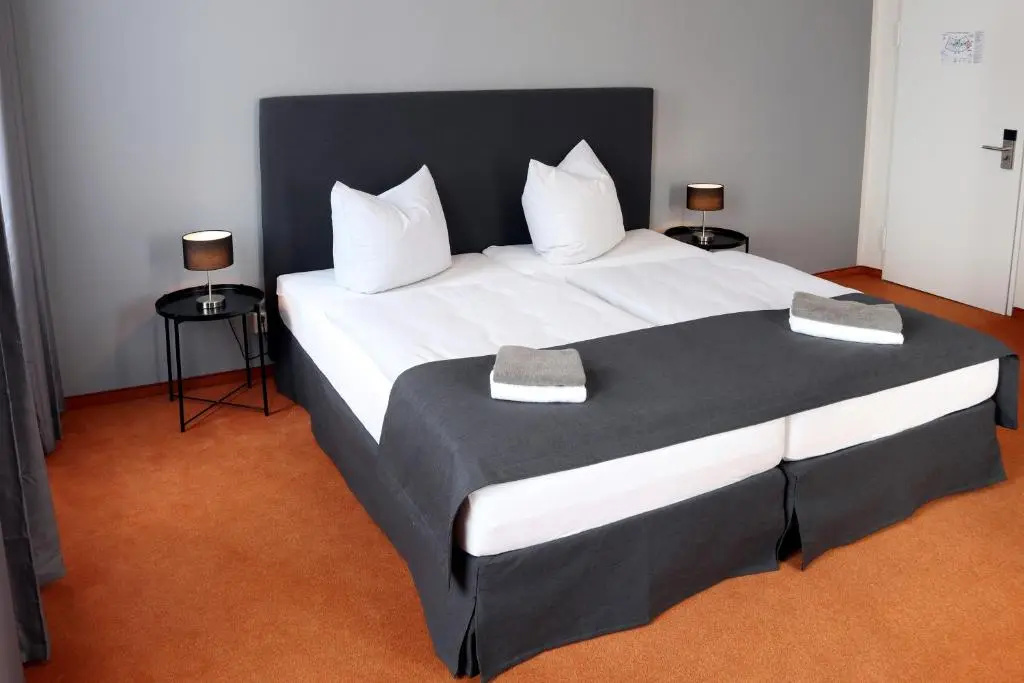 Hotel Sächsischer Hof - Chambres