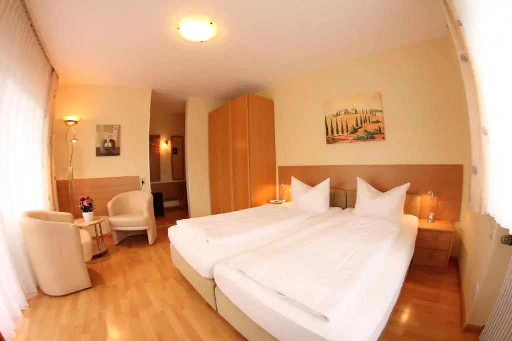 Economy room