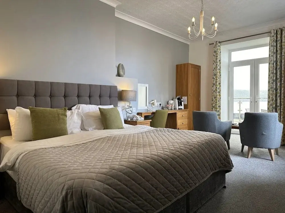 Premium Double room with balcony and with sea view (full double bed)