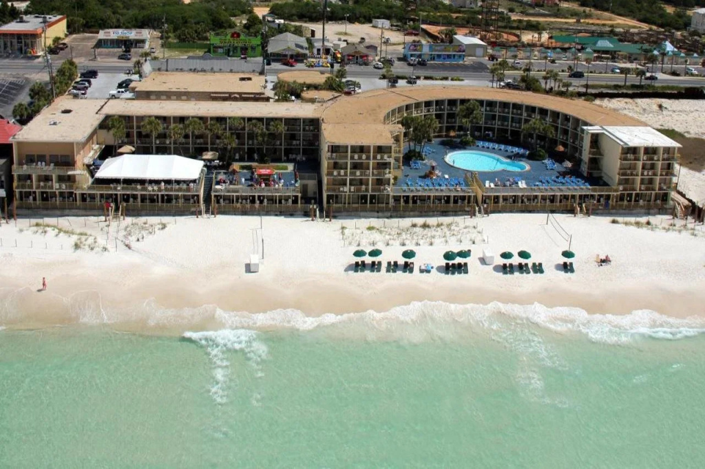 Beach & Waterfront