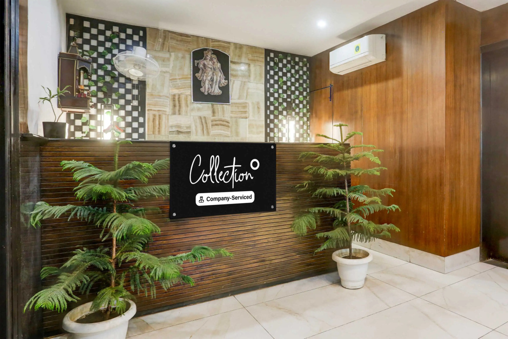 Townhouse Oak Sushant Lok Phase 1