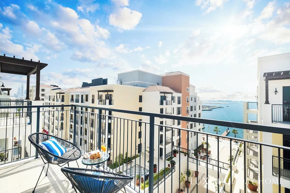 Lux The La Rive Sea View Suite
