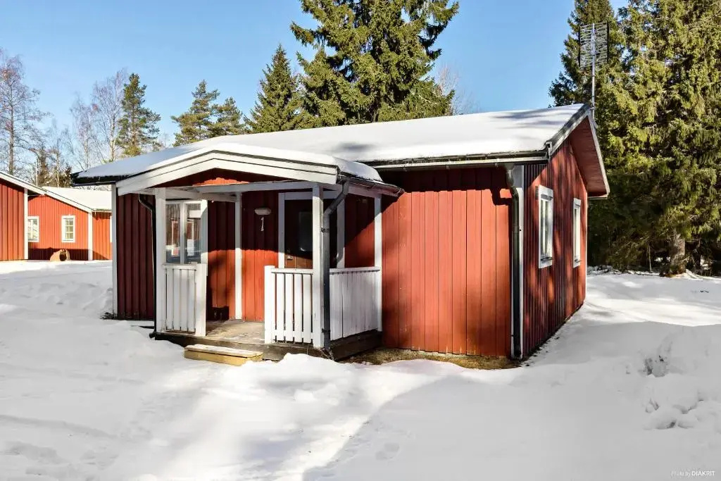 3 Bedrooms Cottage