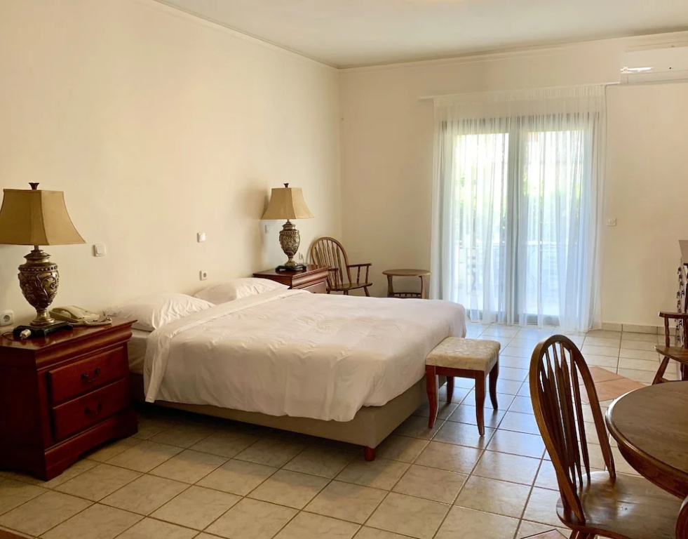 Standard room with balcony and with garden view