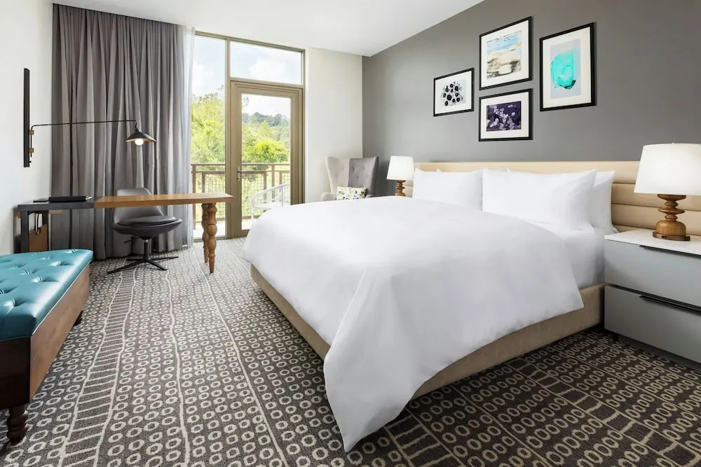 Double Family Suite with balcony (full double bed)