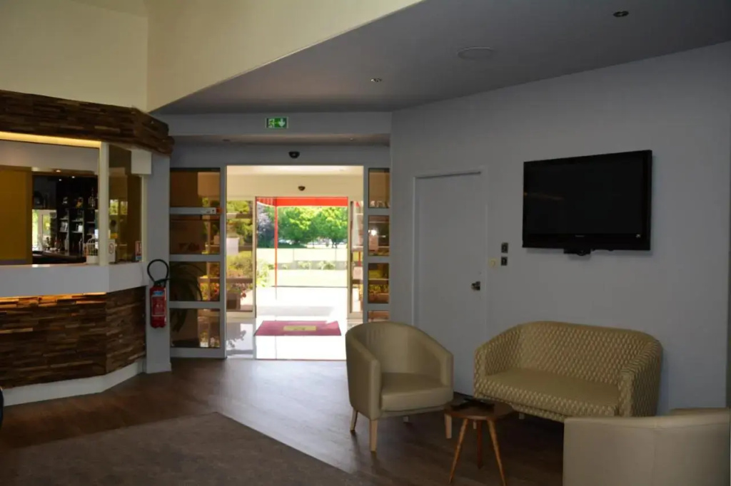 Logis Hôtel Restaurant Les Fontaines - Général
