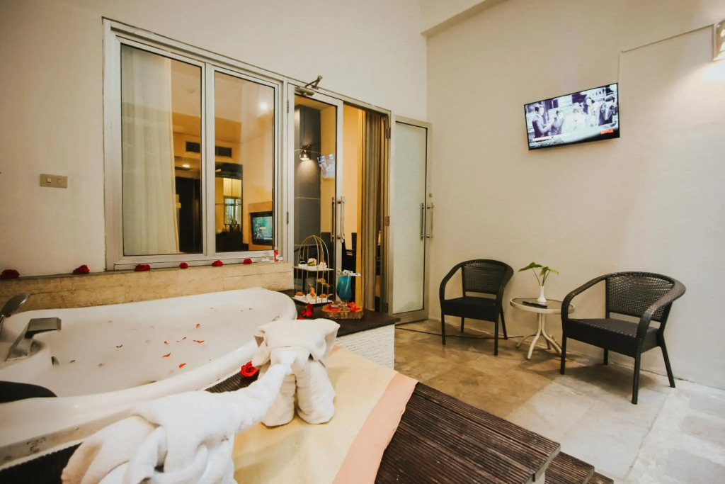 Golden Flower Hotel Bandung - фото 5