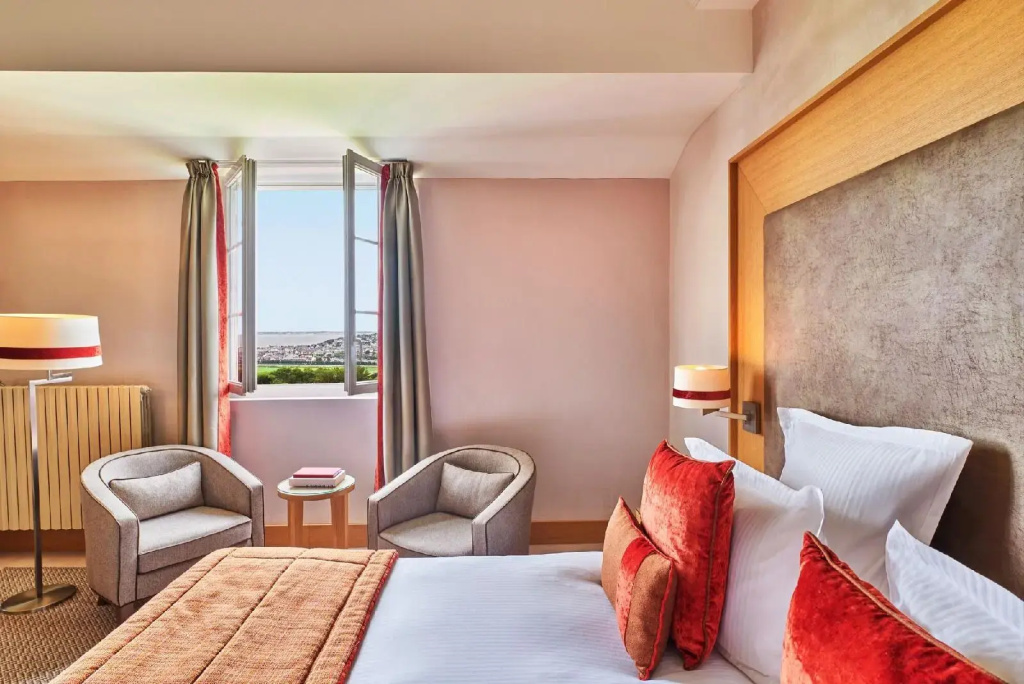 Hôtel Barrière L'Hôtel du Golf Deauville - Général
