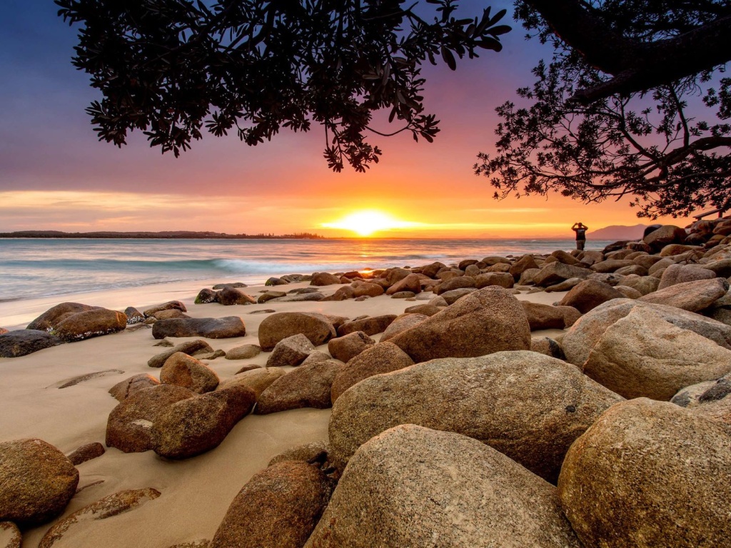 Beach & Waterfront