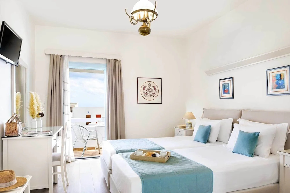 Standard Double room with balcony (full double bed)